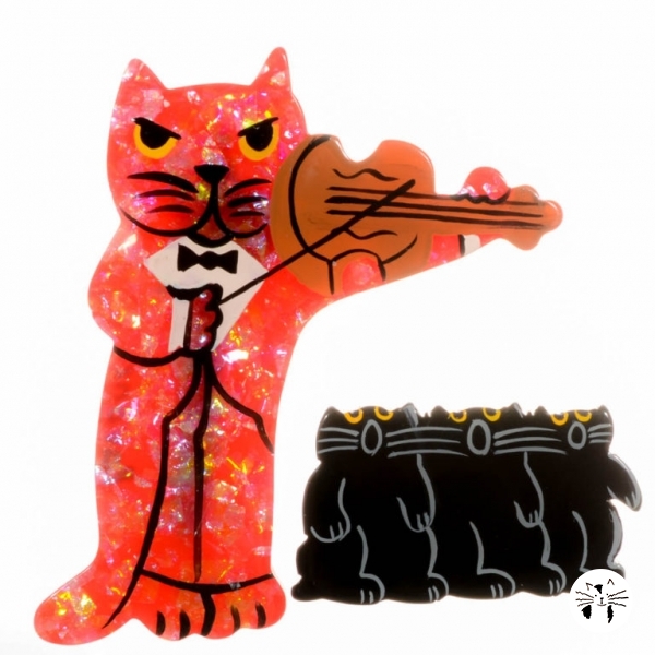 broche chat violoniste rouge brillant