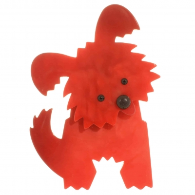 broche chien bobby rouge