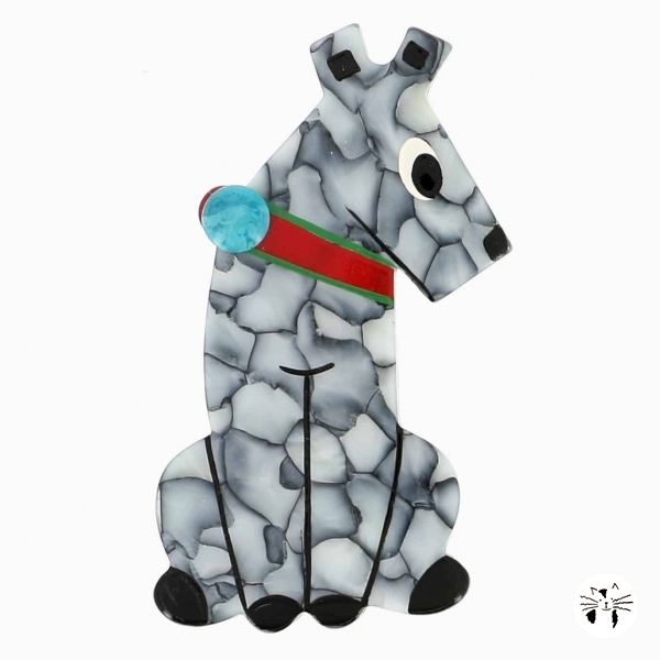 broche chien timide gris marbre